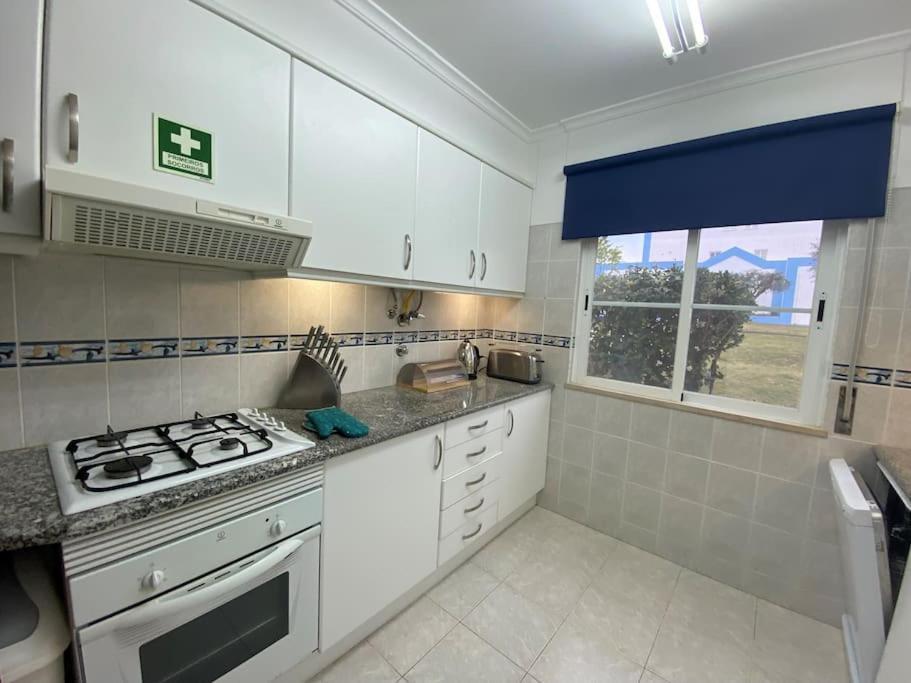فيلا Casa Na Colina - Moradia Com Piscina تافيرا المظهر الخارجي الصورة